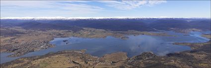 Lake Jindabyne - NSW H (PBH4 00 10057)